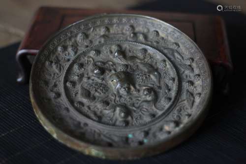 漢 海獸葡萄紋銅鏡