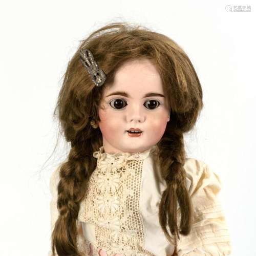 DOLL GIRL. PROBABLY BAEHR & PROESCHILD.