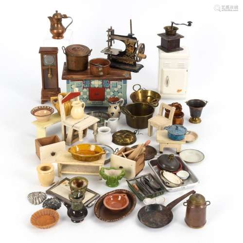 CONVOLUTE TIN STOVE, FURNITURE AND ACCESSORIES. FOR THE DOLL...