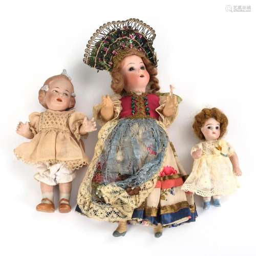 3 DOLLHOUSE DOLLS.