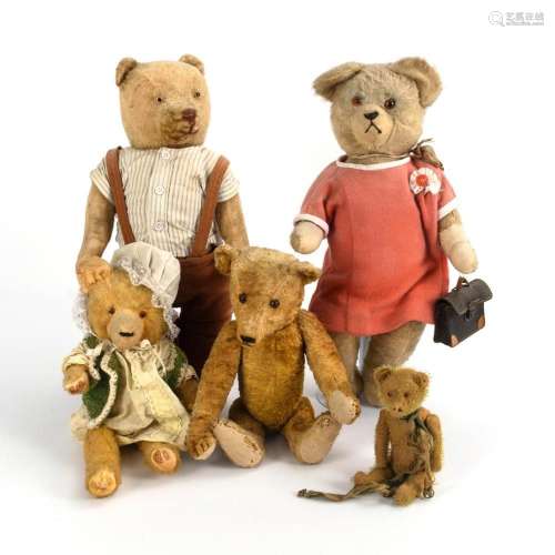 5 OLD TEDDY BEARS.