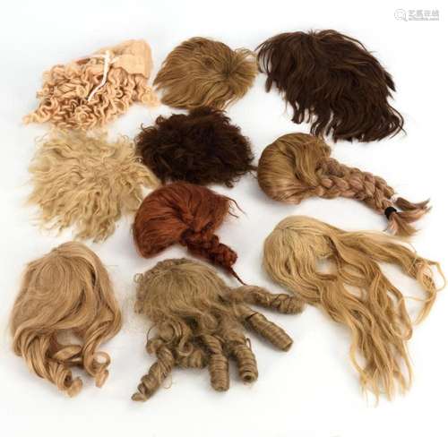 WIGS CONVOLUTE.