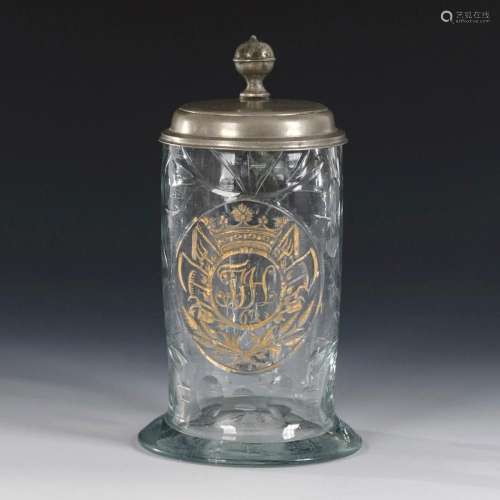 ROLLER PITCHER WITH MONOGRAM.