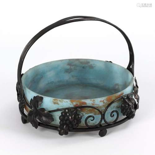 BOWL WITH IRON FRAME. LORRAIN.