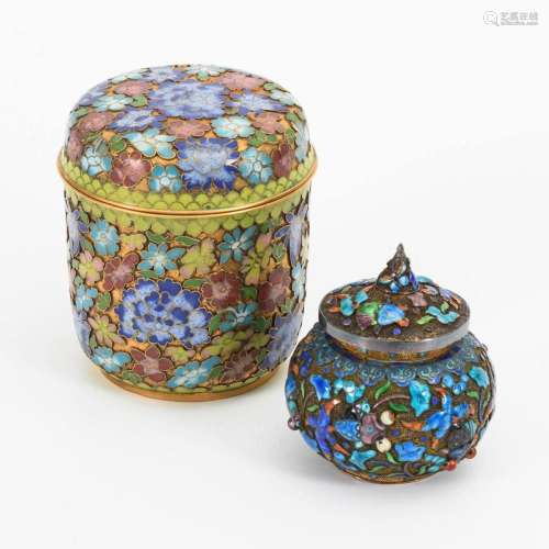 2 ELABORATELY CRAFTED CLOISONNÉ BOXES.