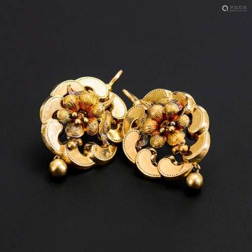 PAIR OF BIEDERMEIER EARRINGS.