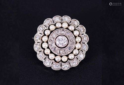 DIAMOND BEAD BROOCH.