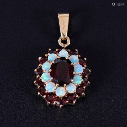 OPAL GARNET PENDANT.