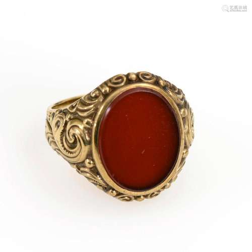 MEN S RING WITH CARNELIAN.