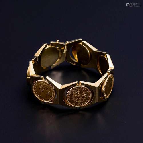 HEAVY COIN BRACELET.