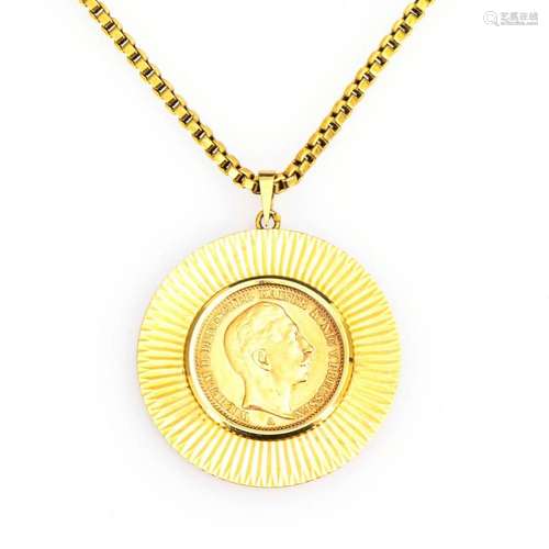 LARGE COIN PENDANT ON CHAIN.