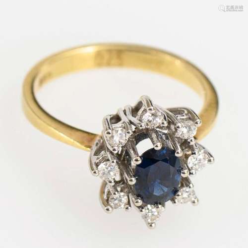 RING WITH SAPPHIRE AND DIAMONDS.