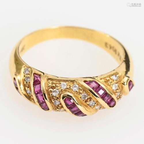 RING WITH RUBIES AND DIAMONDS.