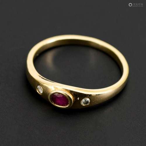 RING WITH RUBY AND DIAMONDS.