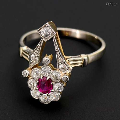 ART DECO RING WITH RUBY AND OLD CUT DIAMONDS.