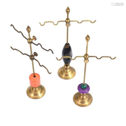 3 JEWELRY STANDS WITH DIFFERENT DECORATIVE PARTS.