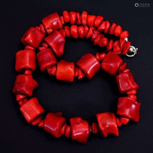 LARGE BAMBOO CORAL NECKLACE.