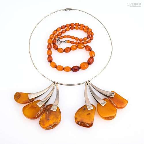 LARGE DESIGNER NECKLACE AND CHAIN WITH AMBER STONES.