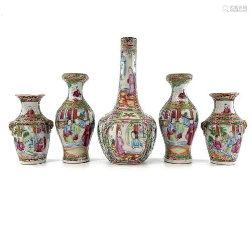 A Chinese Canton porcelain bottle vase, 19th century, with b...