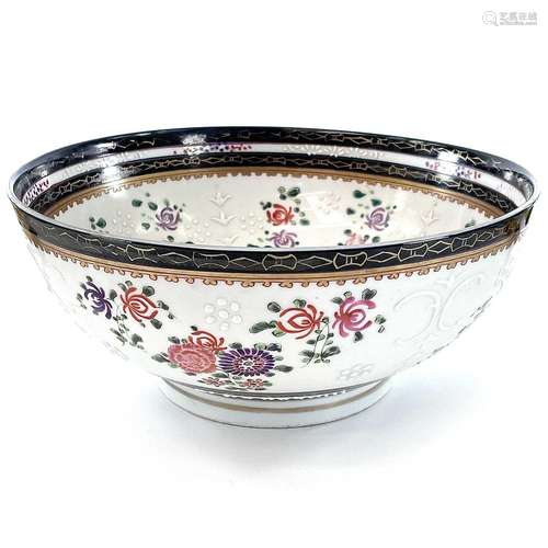 A Samson porcelain bowl, circa 1900, with famille rose style...