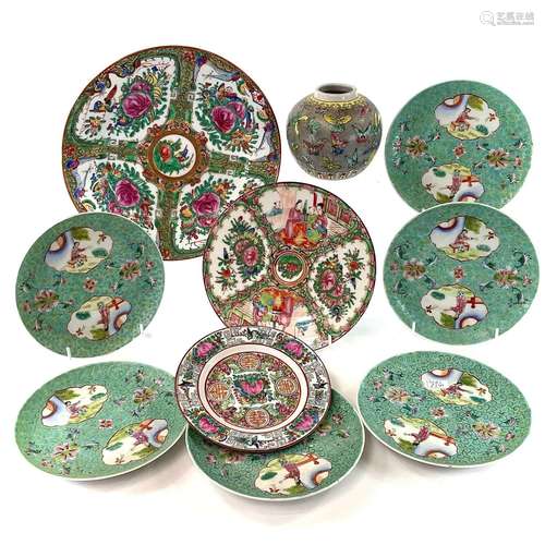 A set of six Chinese famille rose porcelain plates, 20th cen...