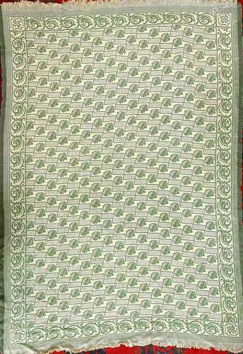 An Indian shawl, 195 x 141cm.