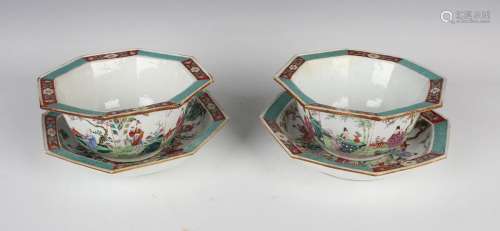 A pair of Chinese famille rose porcelain octagonal bowls and...
