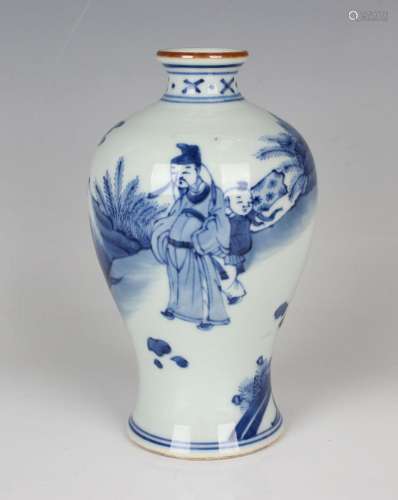 A Chinese Transitional style blue and white porcelain vase