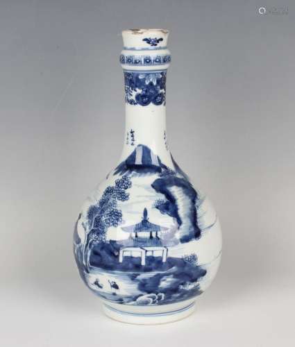 A Chinese blue and white export porcelain guglet