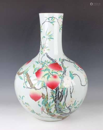 A Chinese famille rose porcelain bottle vase