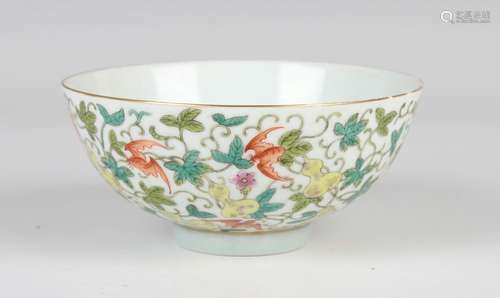 A Chinese famille rose porcelain bowl