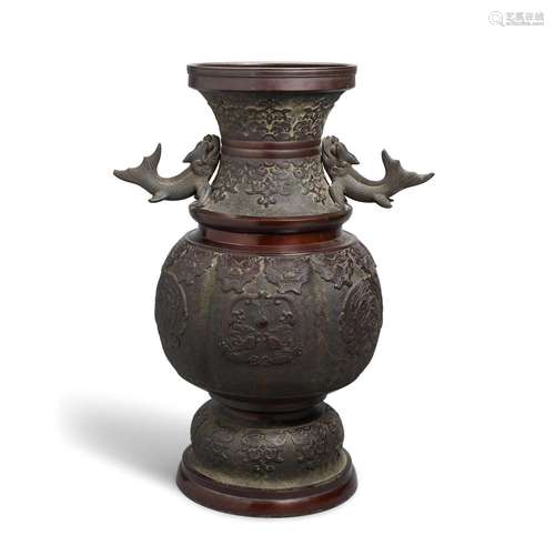 A LARGE BRONZE VASE Meiji era (1868-1912), late 19th century