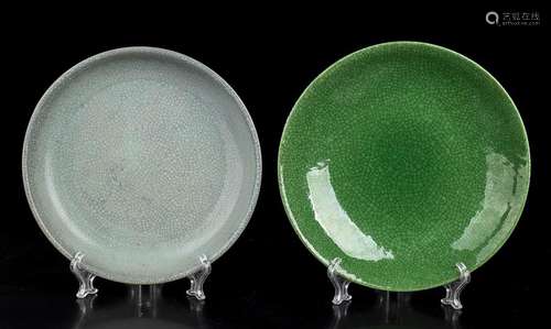 TWO MONOCHROME GLAZED PORCELAIN DISHES
China, 20th century