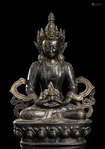 A BRONZE AMITAYUS 
Tibet, 20th century