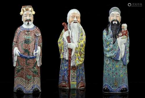 THREE ENAMELLED PORCELAIN FIGURES WITH 'FU LU SHOU'
China, 2...