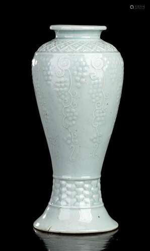 A GLAZED PORCELAIN BALUSTER VASE, MAEBYONG
Korea, Joseon per...