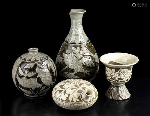 FOUR CERAMIC CONTAINERS
Korea, 20th century