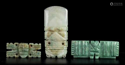 THREE STONE ITEMS
Pre-columbian style