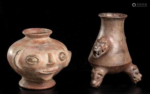 TWO POTTERY VESSELS
Pre-columbian style