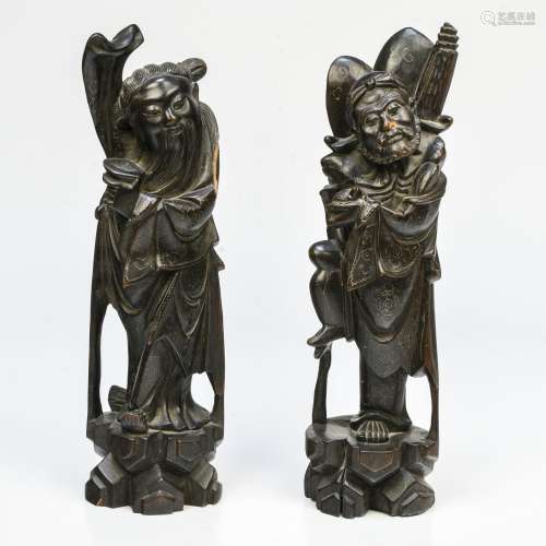 Deux statuettes des immortels Li Tieguai et Zhongli Qian