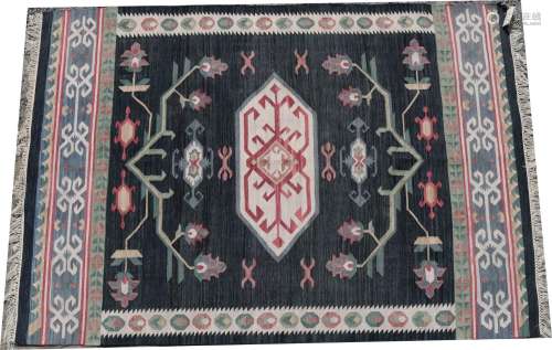 TAPIS KILIM