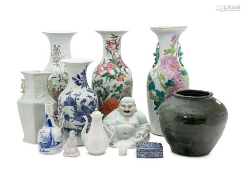 11 Chinese Porcelain Articles and One Stoneware