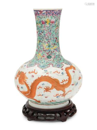 A Chinese Famille Rose Porcelain 'Dragon and Phoenix' Vase