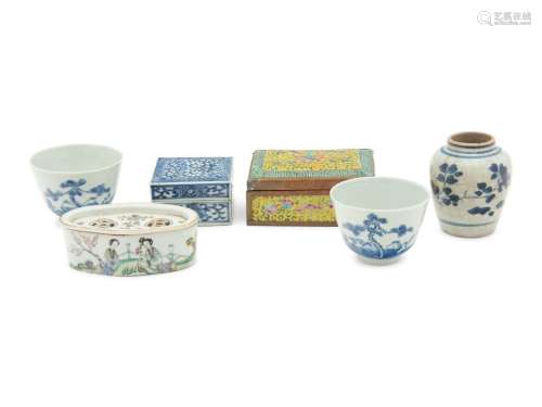 Six Chinese Porcelain Articles