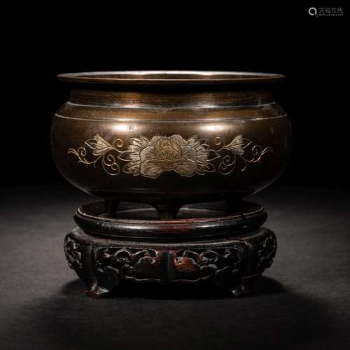 A Chinese Bronze Incense Burner