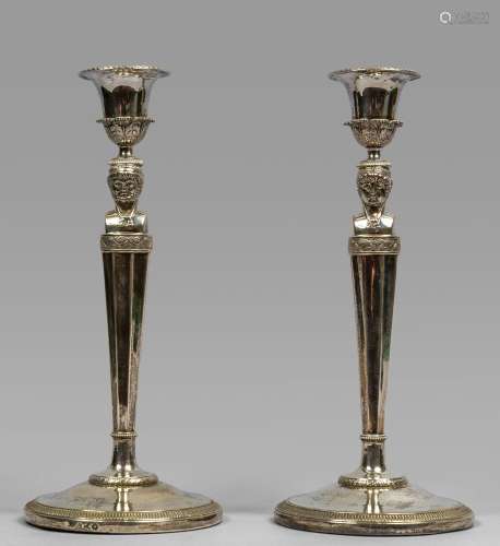 Coppia di candelieri in stile Impero in argento