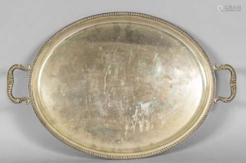 Vassoio ovale con manici in argento, bordo