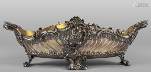 Grande centrotavola in argento in stile barocco