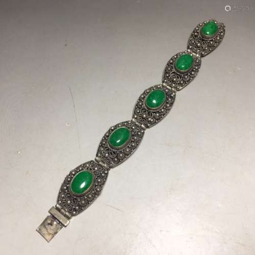 Chinese Bracelet w Green Stone