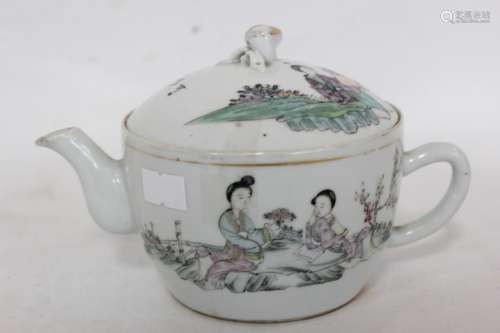 Late Qing Chinese Famille Rose Porcelain Teapot